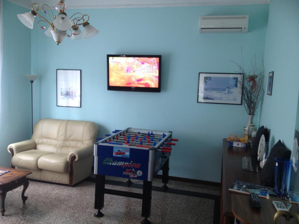 Hotel Acqua Marina ألبيسولا مارينا المظهر الخارجي الصورة