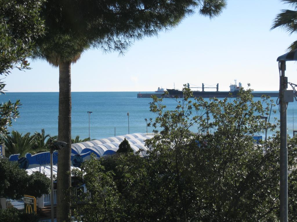 Hotel Acqua Marina ألبيسولا مارينا المظهر الخارجي الصورة