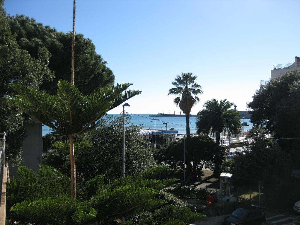 Hotel Acqua Marina ألبيسولا مارينا المظهر الخارجي الصورة