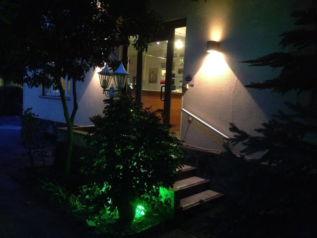 Hotel Acqua Marina ألبيسولا مارينا المظهر الخارجي الصورة